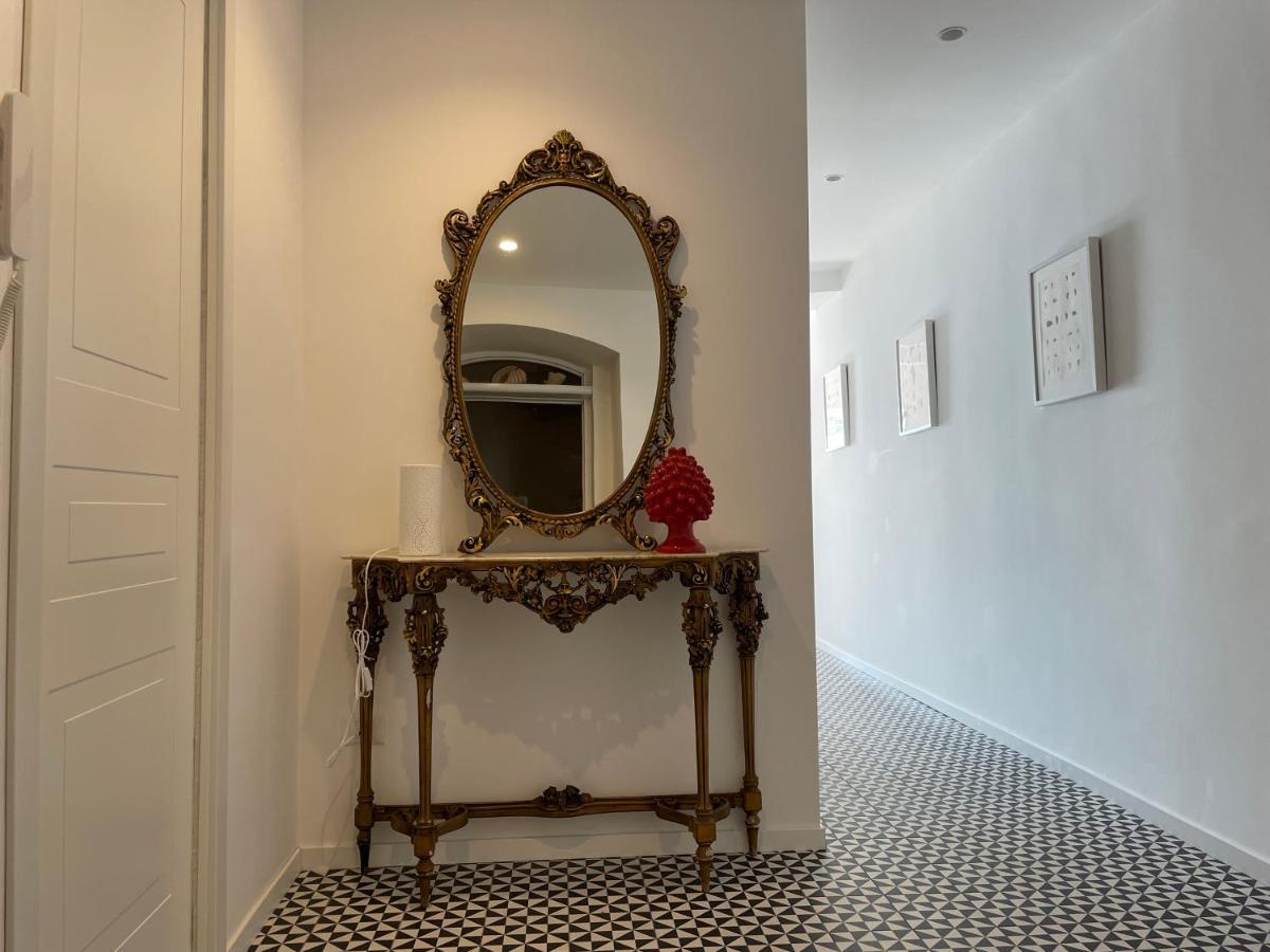 I Mezzanini Di Palazzo Bonaccorsi Apartment มิลาซโซ ภายนอก รูปภาพ