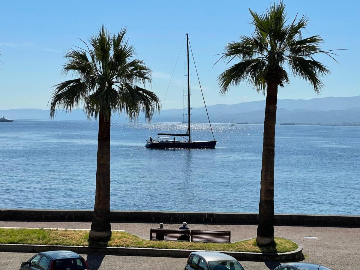 I Mezzanini Di Palazzo Bonaccorsi Apartment มิลาซโซ ภายนอก รูปภาพ