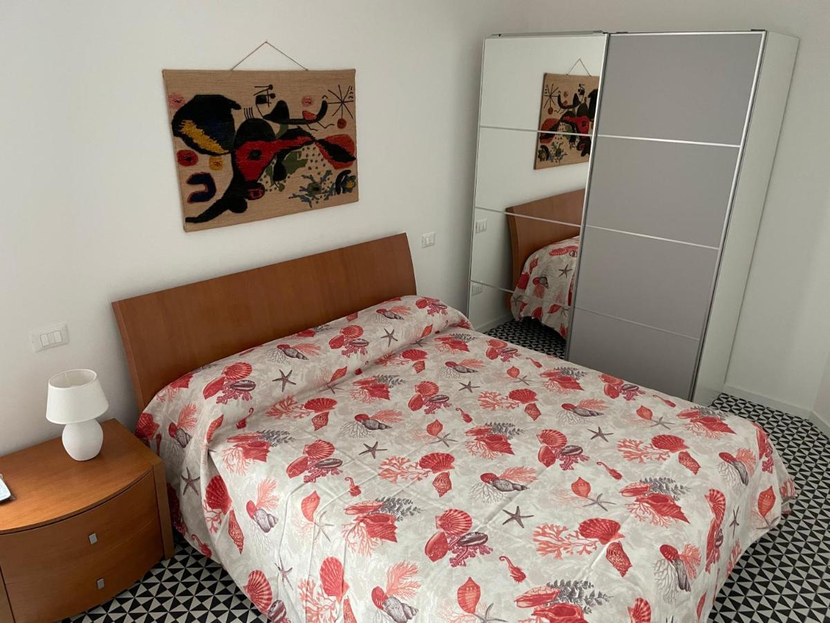 I Mezzanini Di Palazzo Bonaccorsi Apartment มิลาซโซ ภายนอก รูปภาพ