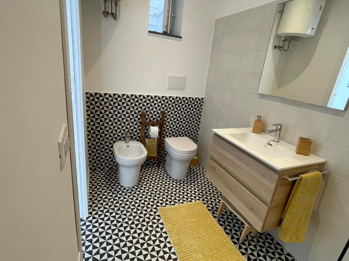 I Mezzanini Di Palazzo Bonaccorsi Apartment มิลาซโซ ภายนอก รูปภาพ
