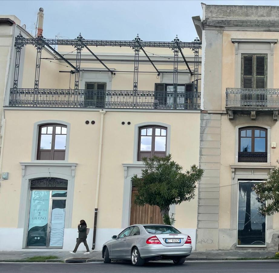 I Mezzanini Di Palazzo Bonaccorsi Apartment มิลาซโซ ภายนอก รูปภาพ
