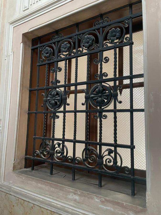 I Mezzanini Di Palazzo Bonaccorsi Apartment มิลาซโซ ภายนอก รูปภาพ