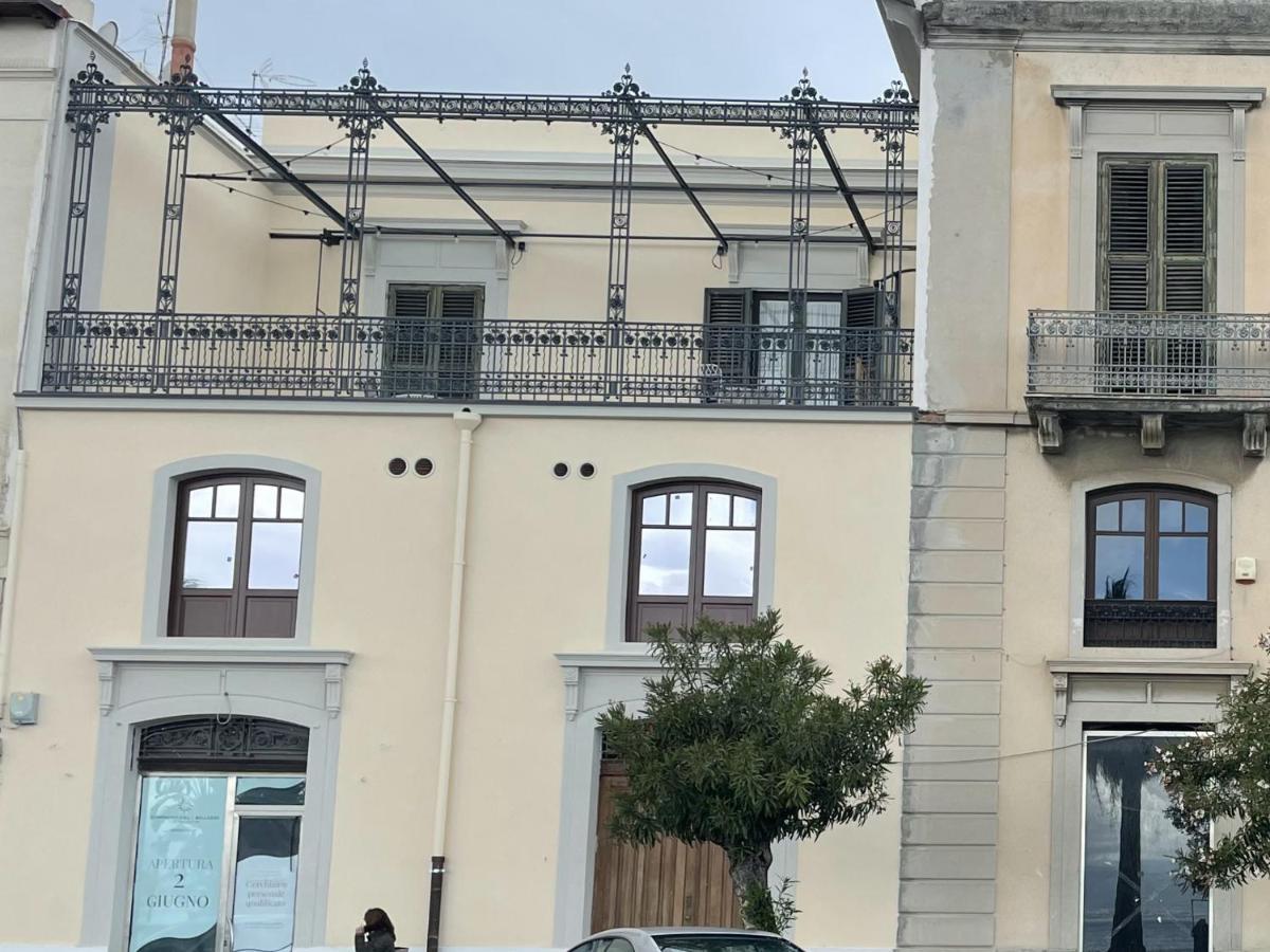 I Mezzanini Di Palazzo Bonaccorsi Apartment มิลาซโซ ภายนอก รูปภาพ