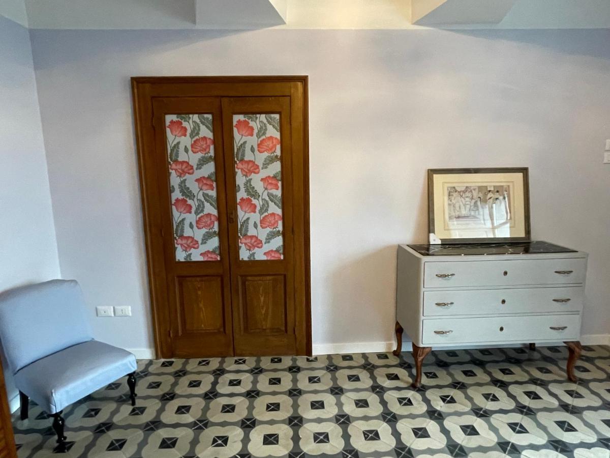I Mezzanini Di Palazzo Bonaccorsi Apartment มิลาซโซ ภายนอก รูปภาพ