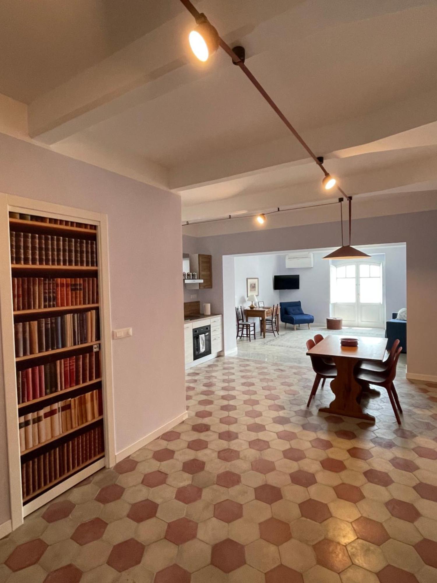 I Mezzanini Di Palazzo Bonaccorsi Apartment มิลาซโซ ภายนอก รูปภาพ